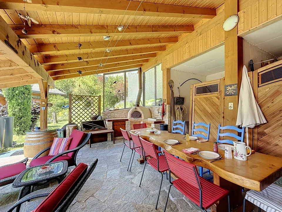 Familienvilla voller Charme mit überdachter Terrasse und außergewöhnlichem Blick in Chamoson – Foto 11 von 12