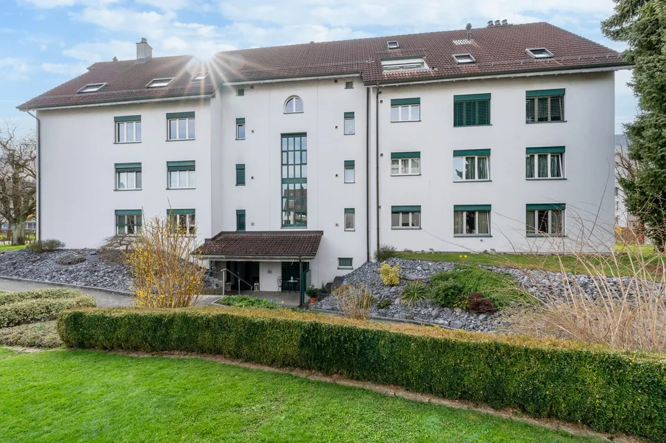 Appartement de 4 ½ pièces plus vieillot dans un emplacement de premier ordre