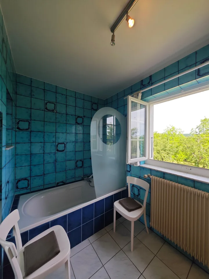 Proprietà di charme con 7 locali, piscina e dépendance amovibile vicino al confine svizzero – foto 13 di 13