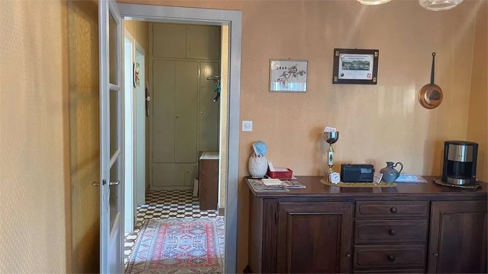 APARTMENT 3.5 ROOMS LAKE VIEW – photo 13 of 13