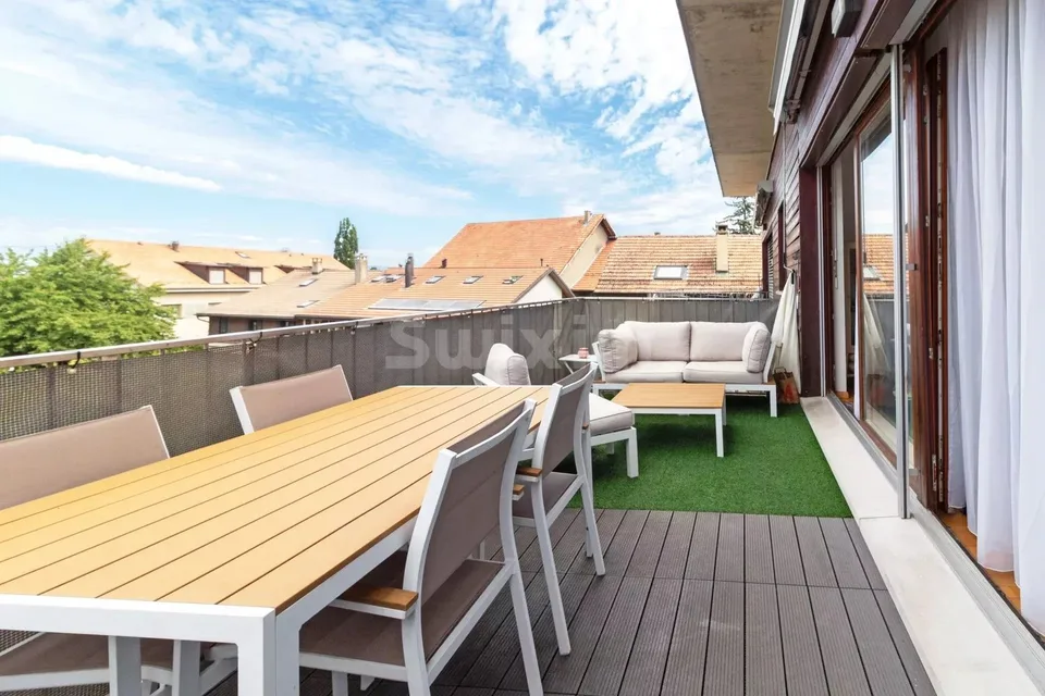 Beau 5 pièces avec terrasse en dernier étage