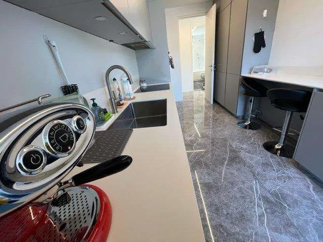 COLLINA D'ORO: ELEGANTES 3,5 ZIMMER HAUS MIT SCHWIMMBAD – Foto 12 von 13