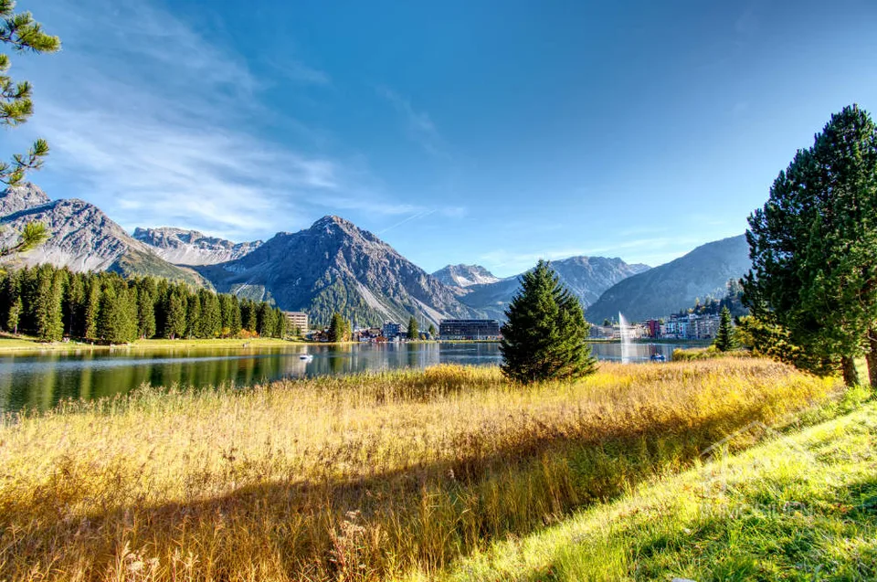 Ferienhaus an wunderschöner Aussichtslage mit 4 Garagen
