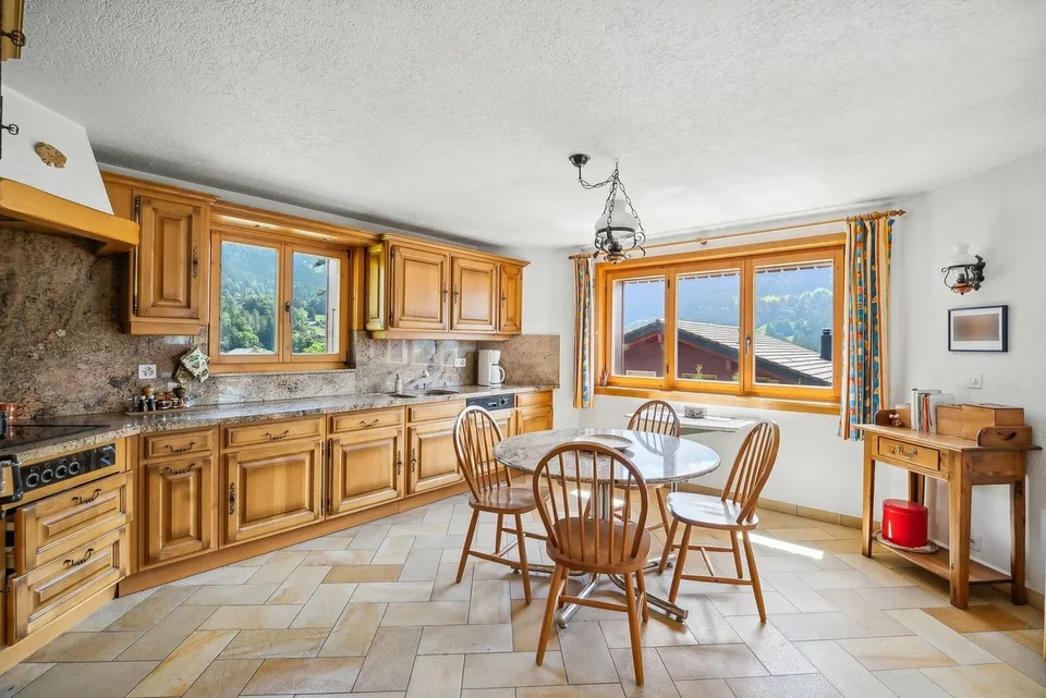 Geräumiges Familienchalet, Billardzimmer, Carnotzet, Panoramablick – Foto 7 von 13