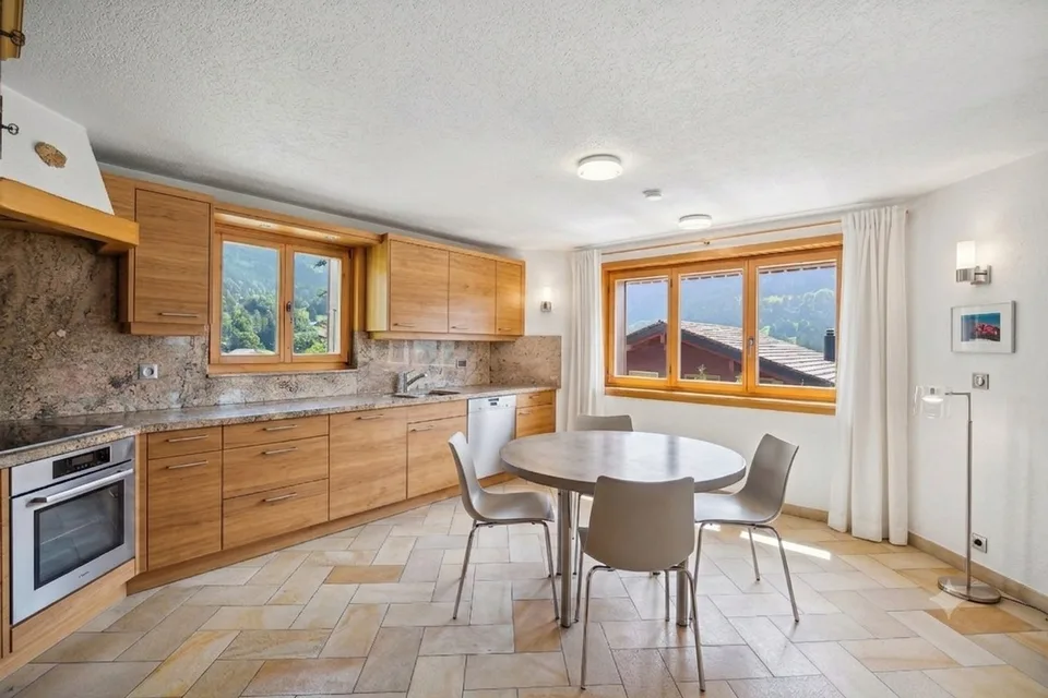 Geräumiges Familienchalet, Billardzimmer, Carnotzet, Panoramablick – Foto 8 von 13