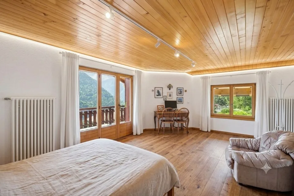 Geräumiges Familienchalet, Billardzimmer, Carnotzet, Panoramablick – Foto 10 von 13