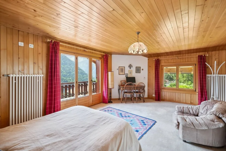 Geräumiges Familienchalet, Billardzimmer, Carnotzet, Panoramablick – Foto 9 von 13