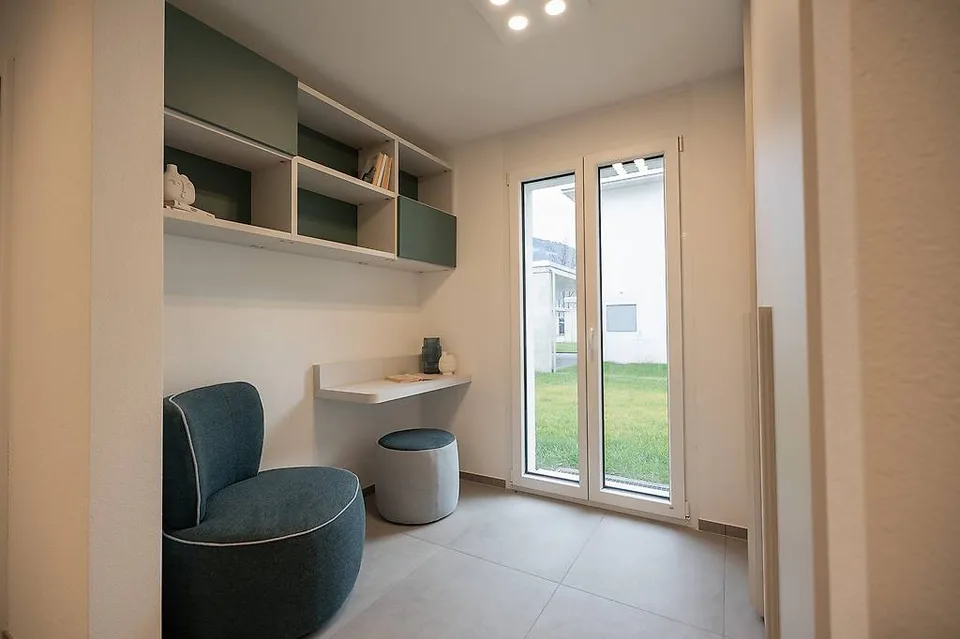 Wir verkaufen geräumige und moderne Villen in Moleno
