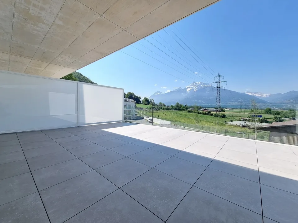 2.5-ROOM APARTMENT WITH BALCONY