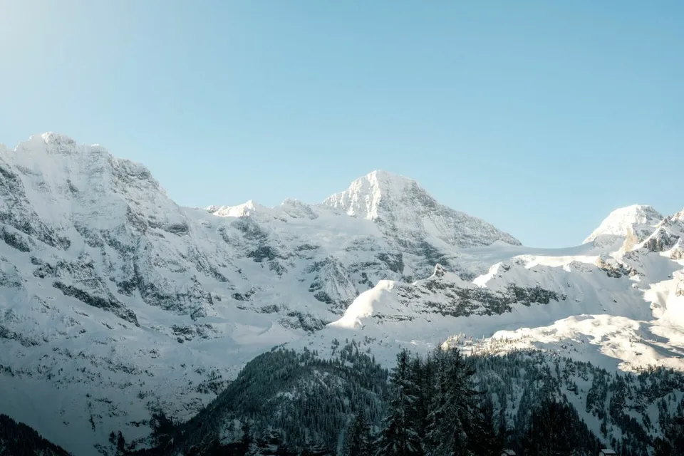 Appartamento di 3 camere con posto esterno nella casa Murmeli, Mürren