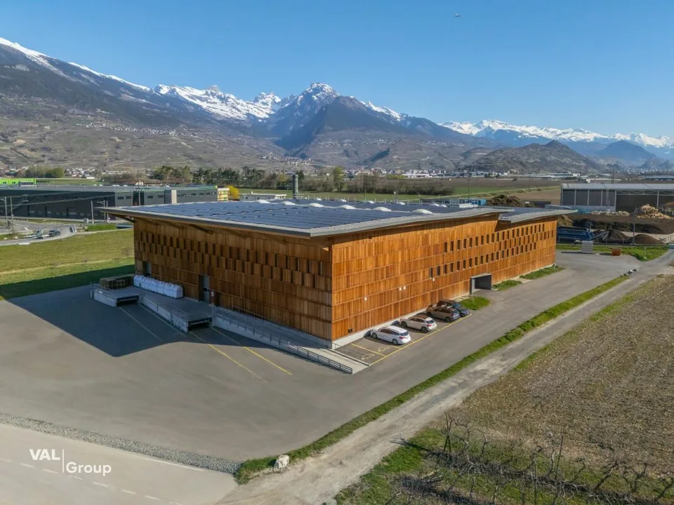 Bâtiment industriel unique - Construction en bois haut de gamme, utilisation polyvalente