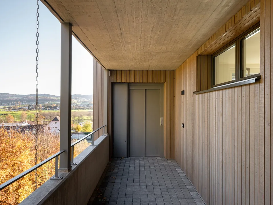 Attikawohnung mit grosser Terrasse inkl. zwei Tiefgaragenparkplätzen an ruhiger Lage. – Foto 10 von 20