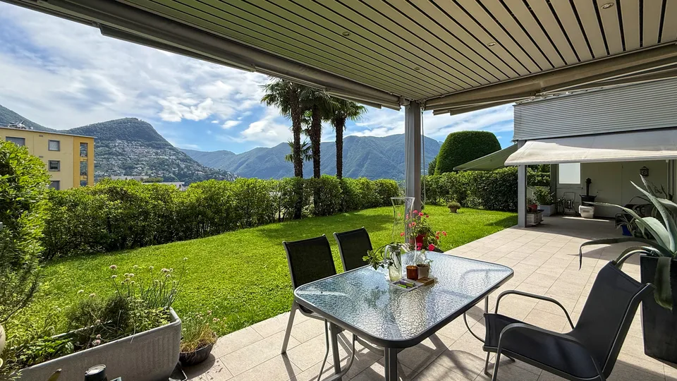 Luminoso appartamento con giardino privato in posizione strategica