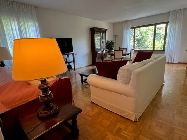 Elegantes Apartment mit 2.5 Zimmern und Balkon in Lugano-Cassarate