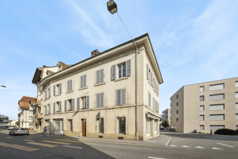 Ampio appartamento di 5 locali ristrutturato a Payerne