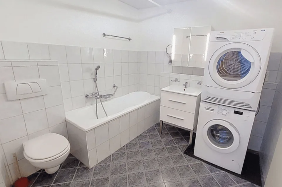 Geräumige 5-Zimmer-Wohnung in Payerne renoviert – Foto 26 von 27