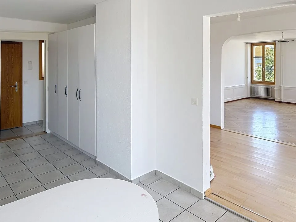 Geräumige 5-Zimmer-Wohnung in Payerne renoviert – Foto 14 von 27