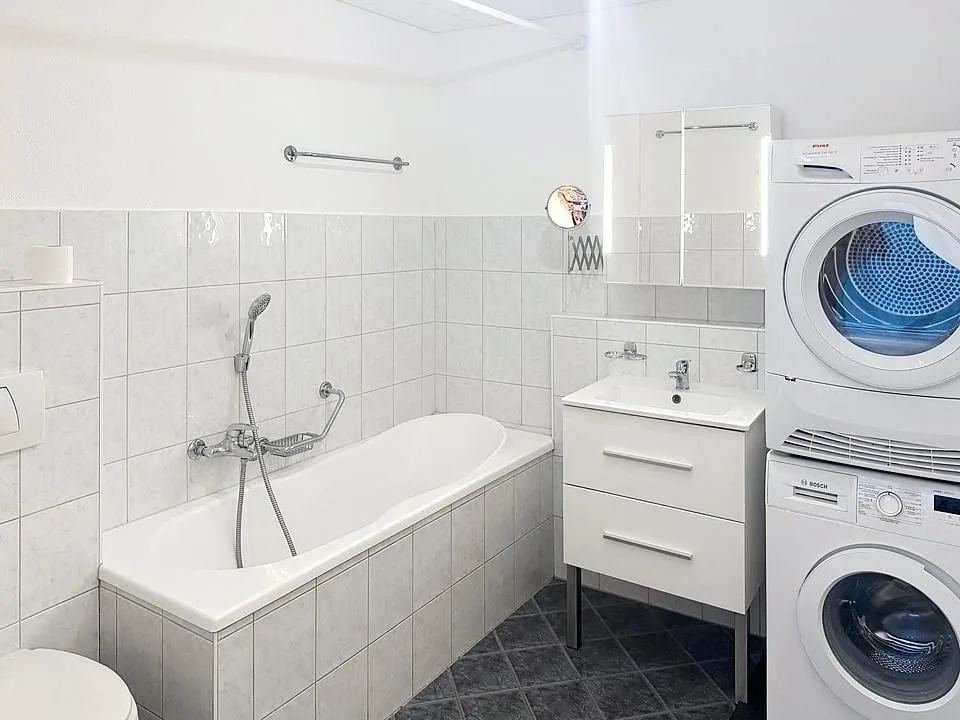 Geräumige 5-Zimmer-Wohnung in Payerne renoviert – Foto 22 von 27
