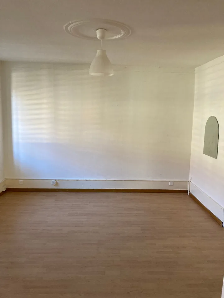Casa multifamiliare a Balsthal con 6 appartamenti e un salone di parrucchieri in vendita! – foto 12 di 14