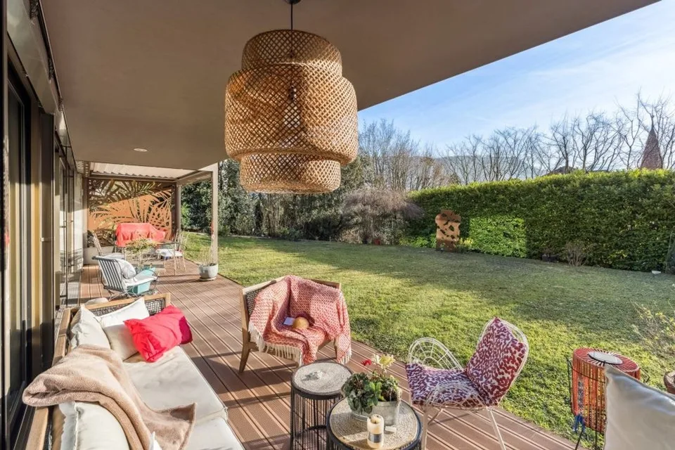 Beautiful duplex of 6 rooms with garden in Champel