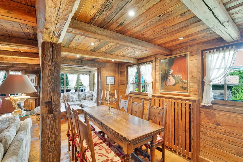 Chalet eccezionale a pochi passi dal campo da golf di Crans-Montana