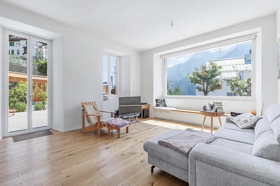 Modernes Wohnen mit herrlicher Terrasse