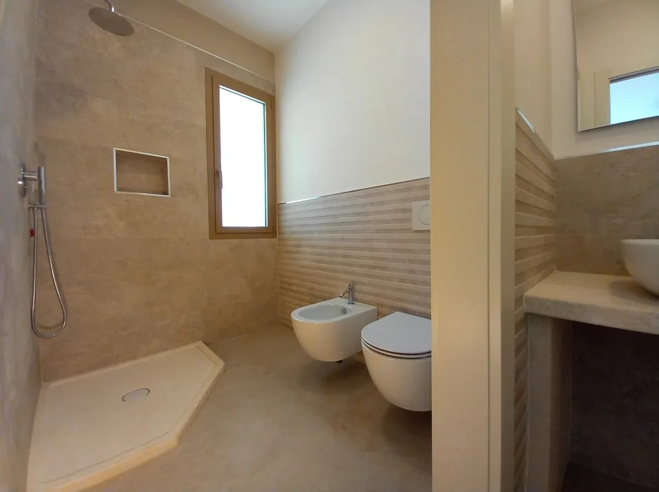 Luxuriöse 4.5-Zimmer-Penthouse-Wohnung mit Meerblick in Villasimius – Foto 7 von 16