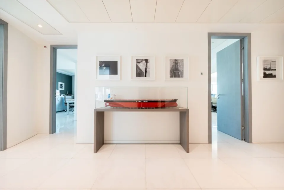 Prestigioso ufficio vista lago all'interno del Palazzo Mantegazza