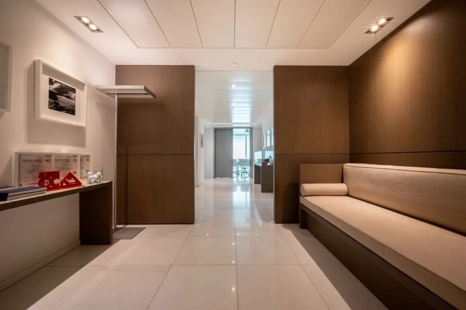 Prestigious lake-view office within Palazzo Mantegazza
