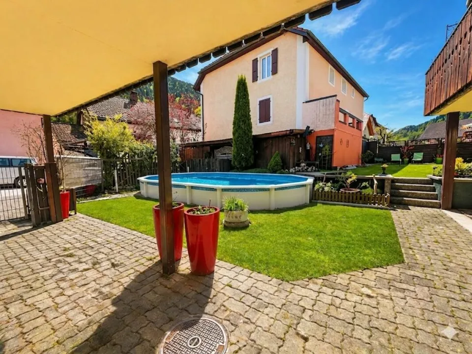 Bella casa con 4 appartamenti