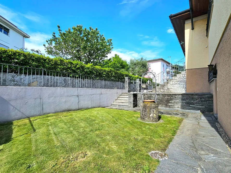 Balerna: Villa signorile con ampio giardino, terrazze, piscina e vista aperta nel verde – foto 22 di 23