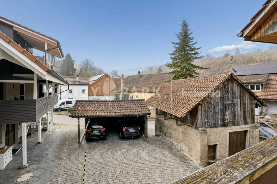 Maison mitoyenne de 5,5 pièces avec potentiel de développement