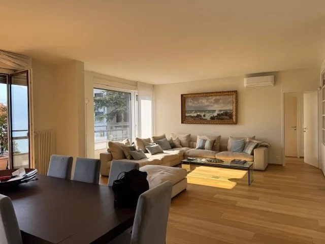 Verkaufe 3.5 Zimmer Wohnung mit Seeblick im Zentrum