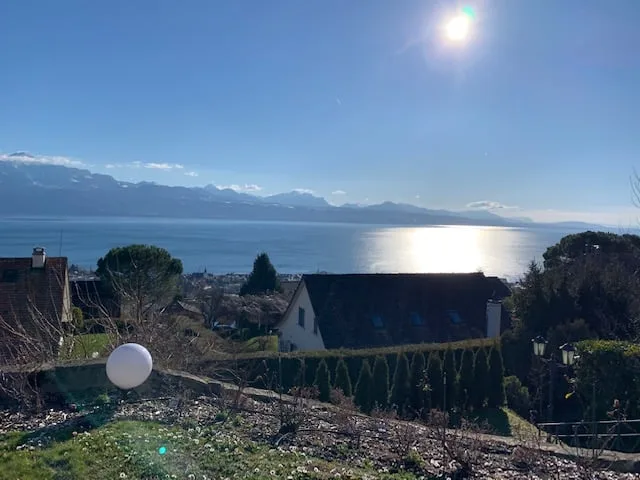 Villa incantevole con 6,5 locali e vista panoramica sul lago e le montagne! – foto 11 di 13