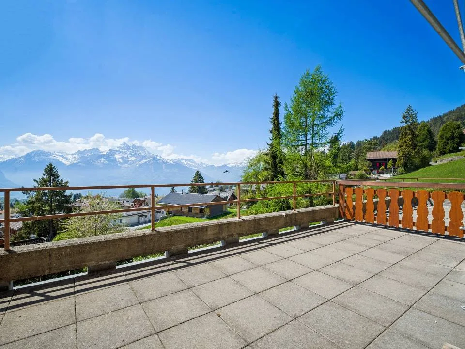 Bel appartement avec grande terrasse Sud et vue panoramique