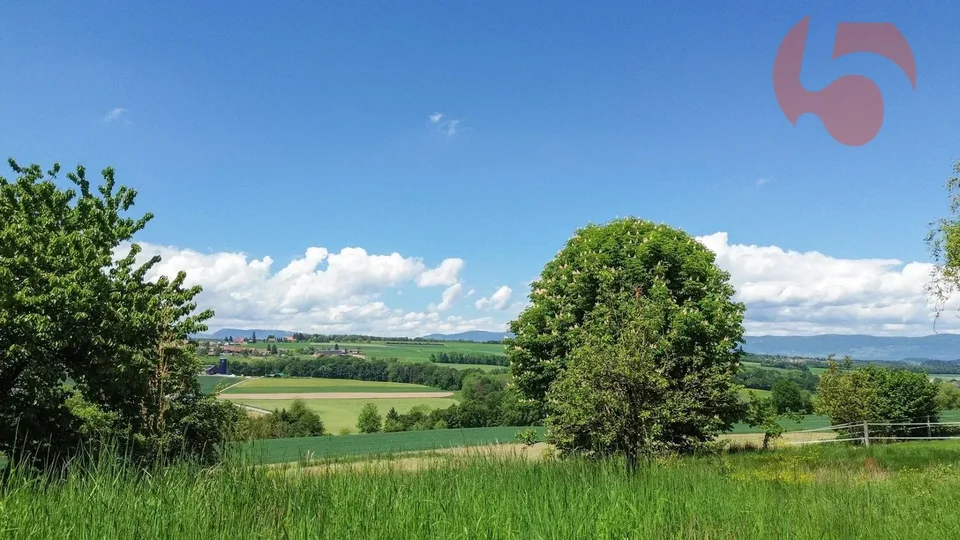 Bauprojekt Reihenvillen 6,5 Zimmer 1 km vom LEB