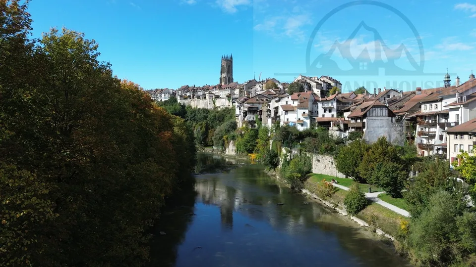 Magnifici 2.5 locali vicino alla Sarine nella parte bassa della città di Friburgo – foto 9 di 20