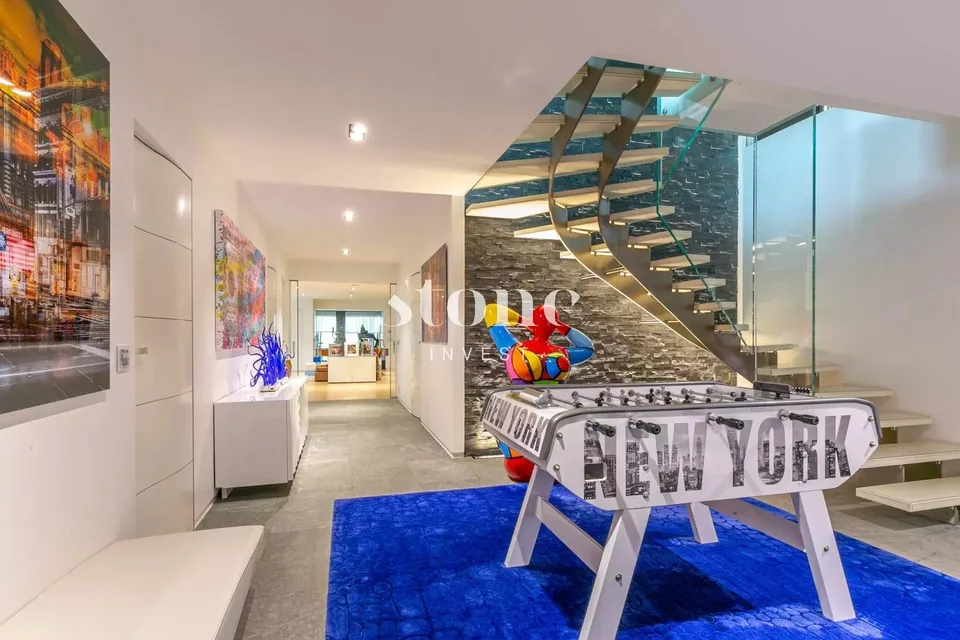 Villa mit Prestige, mit Swimmingpool, auf einem 2521 m² großen Grundstück