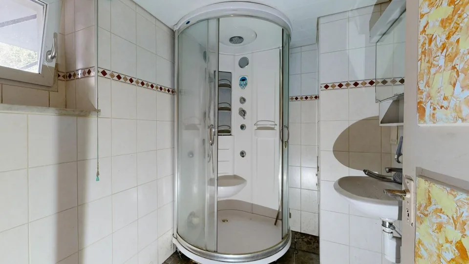 Casa a due generazioni con potenziale nel villaggio di Liesberg – foto 16 di 31