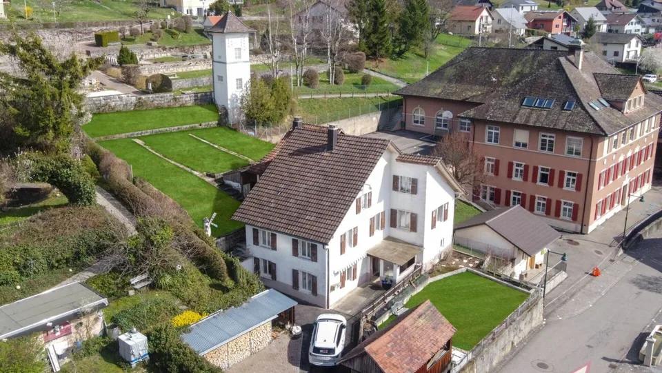 Casa a due generazioni con potenziale nel villaggio di Liesberg – foto 19 di 31