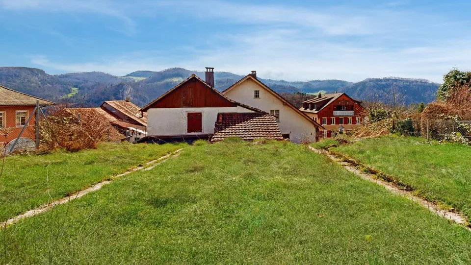 Casa a due generazioni con potenziale nel villaggio di Liesberg – foto 10 di 31
