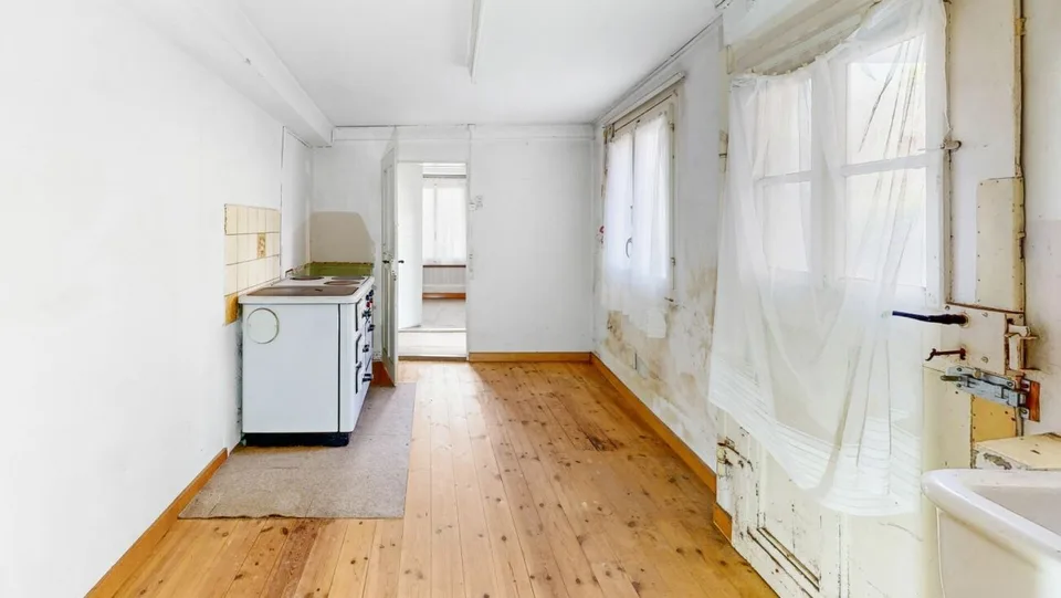 Casa a due generazioni con potenziale nel villaggio di Liesberg – foto 29 di 31