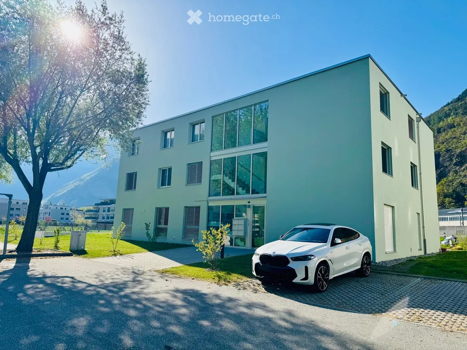 Moderne 3.5-Zimmer-Neubau-Wohnung in Visp mit Garage
