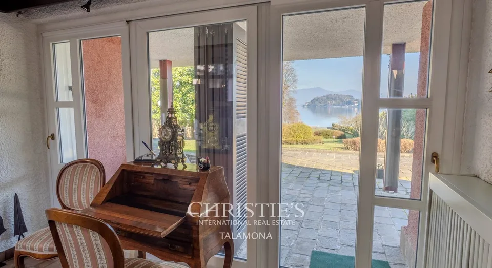 Villa au bord du lac à Ranco avec parc privé – photo 11 sur 13