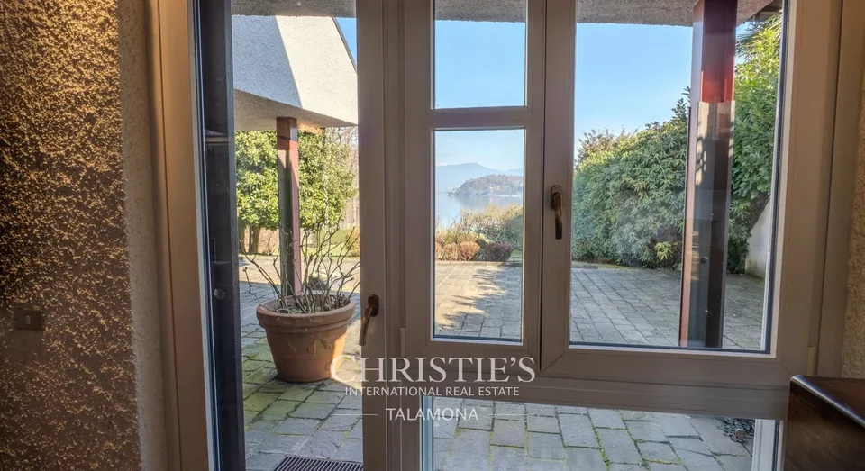 Villa au bord du lac à Ranco avec parc privé – photo 9 sur 13