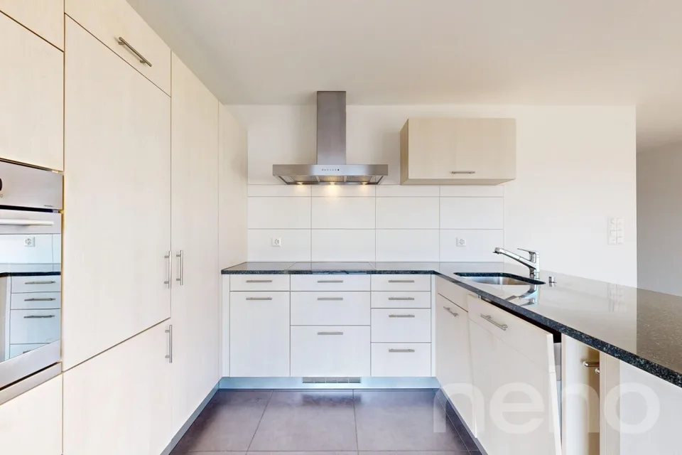 Appartement rénové avec vue sur le lac! – photo 13 sur 18