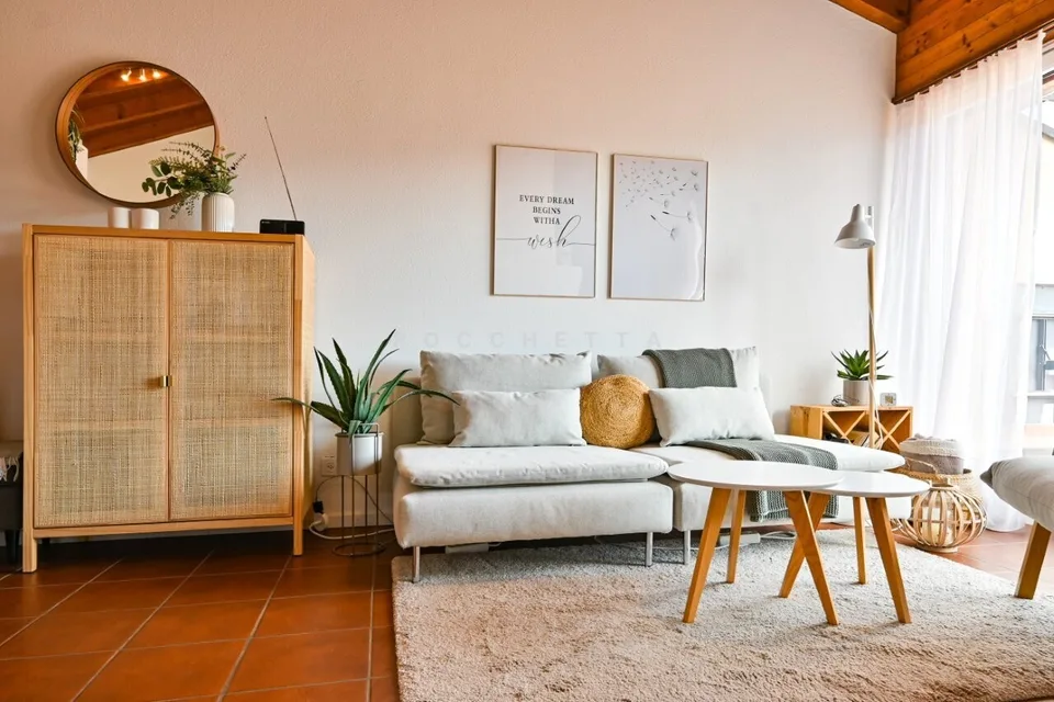 Grazioso appartamento duplex arredato con gusto e con grande terrazza