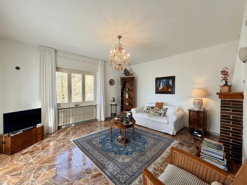 BOSCO LUGANESE | Casa Bifamiliare con Giardino Vista Lago
