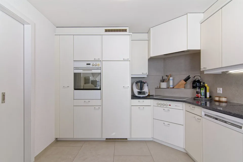 Grosse, helle 4.5-Zimmer Dachwohnung mit Galerie
