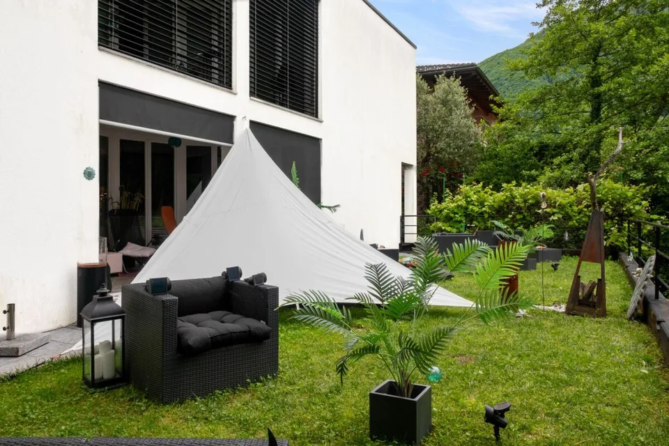 Villa exclusive et moderne avec vue imprenable et aménagements de haute qualité